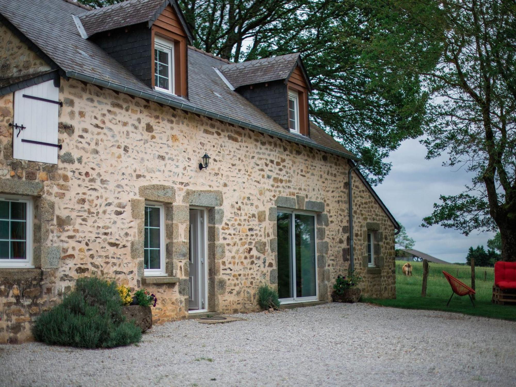 Saint-Léonard-des-Bois Gite De Charme Renove Avec Cheminee, Terrasse Et Proche Randonnees - Capacite 13 Pers. - Fr-1-410-179 מראה חיצוני תמונה