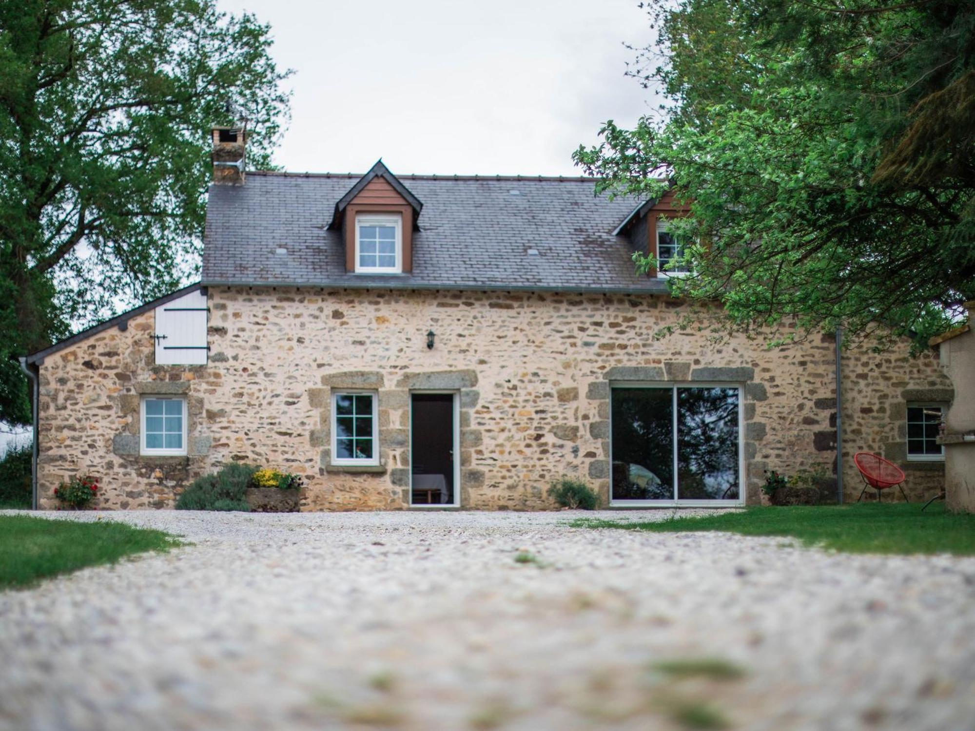 Saint-Léonard-des-Bois Gite De Charme Renove Avec Cheminee, Terrasse Et Proche Randonnees - Capacite 13 Pers. - Fr-1-410-179 מראה חיצוני תמונה